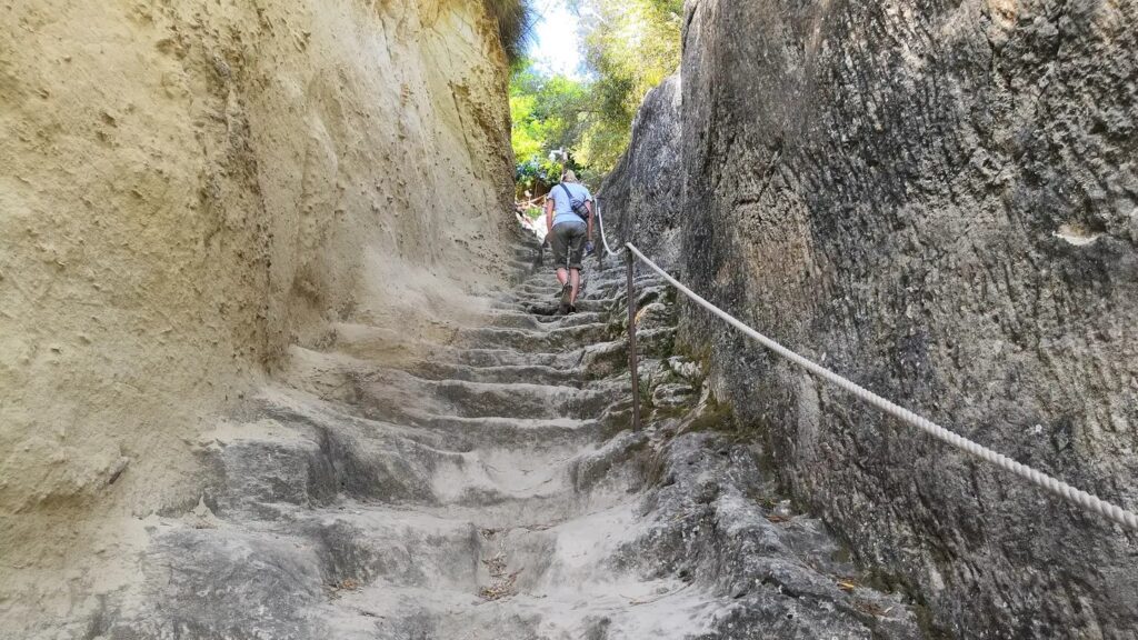 zungri cave settlement 4